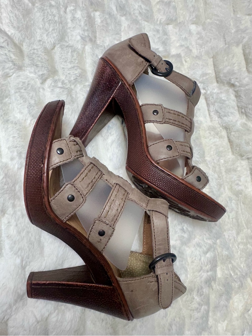 BORN Women's Taupe Strappy High Heel Sandals sz 8 Hand Crafted Footwear EUC 4 In